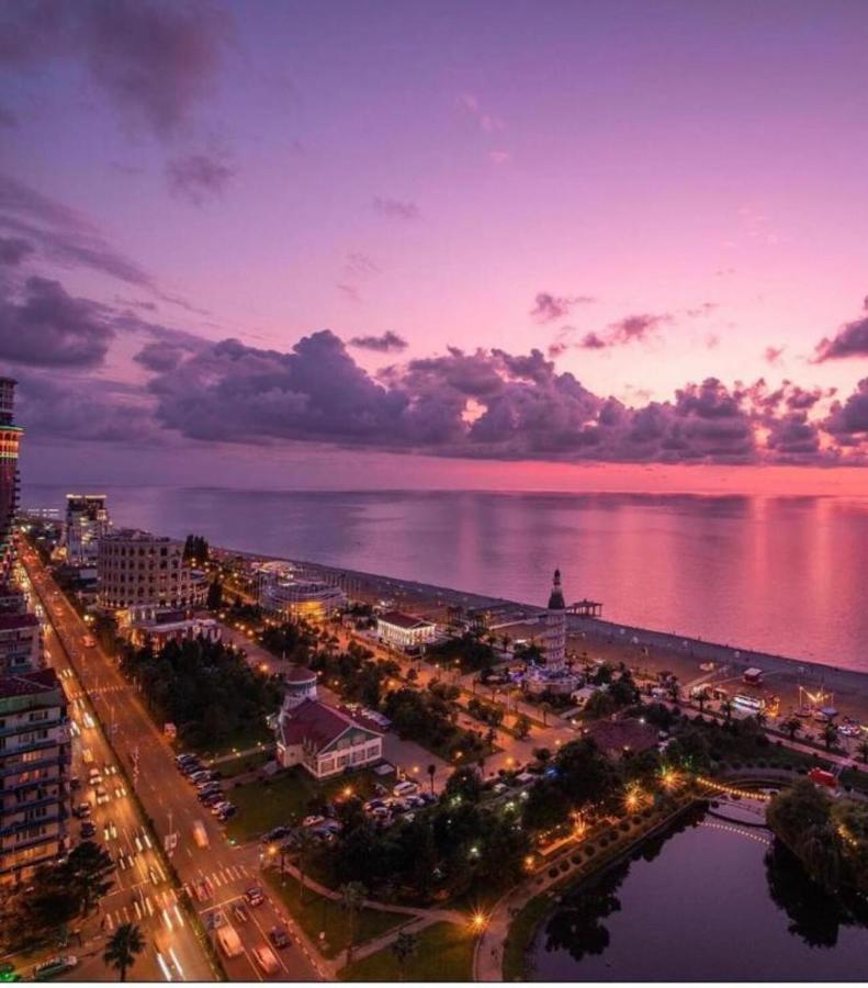 Seaside Resort In New Orbi Twins Batumi Ngoại thất bức ảnh