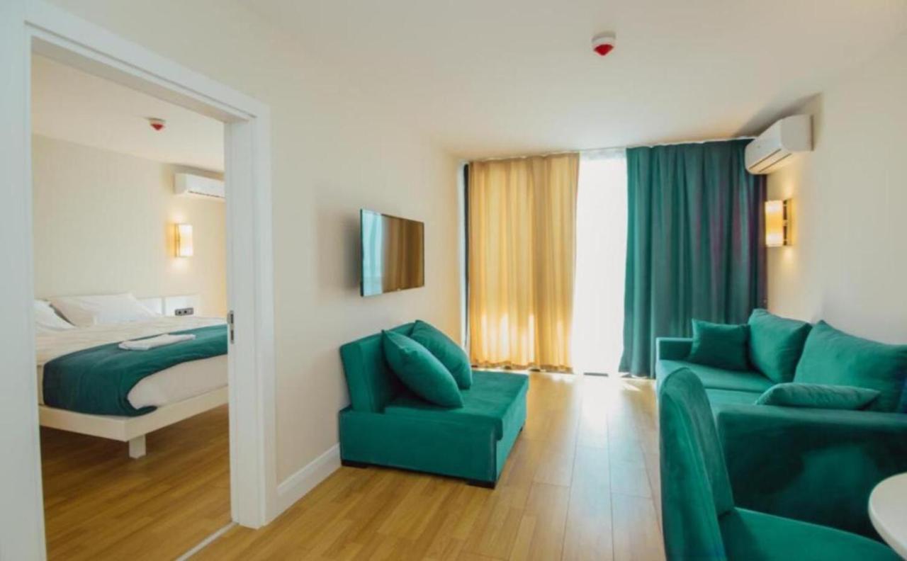 Seaside Resort In New Orbi Twins Batumi Ngoại thất bức ảnh