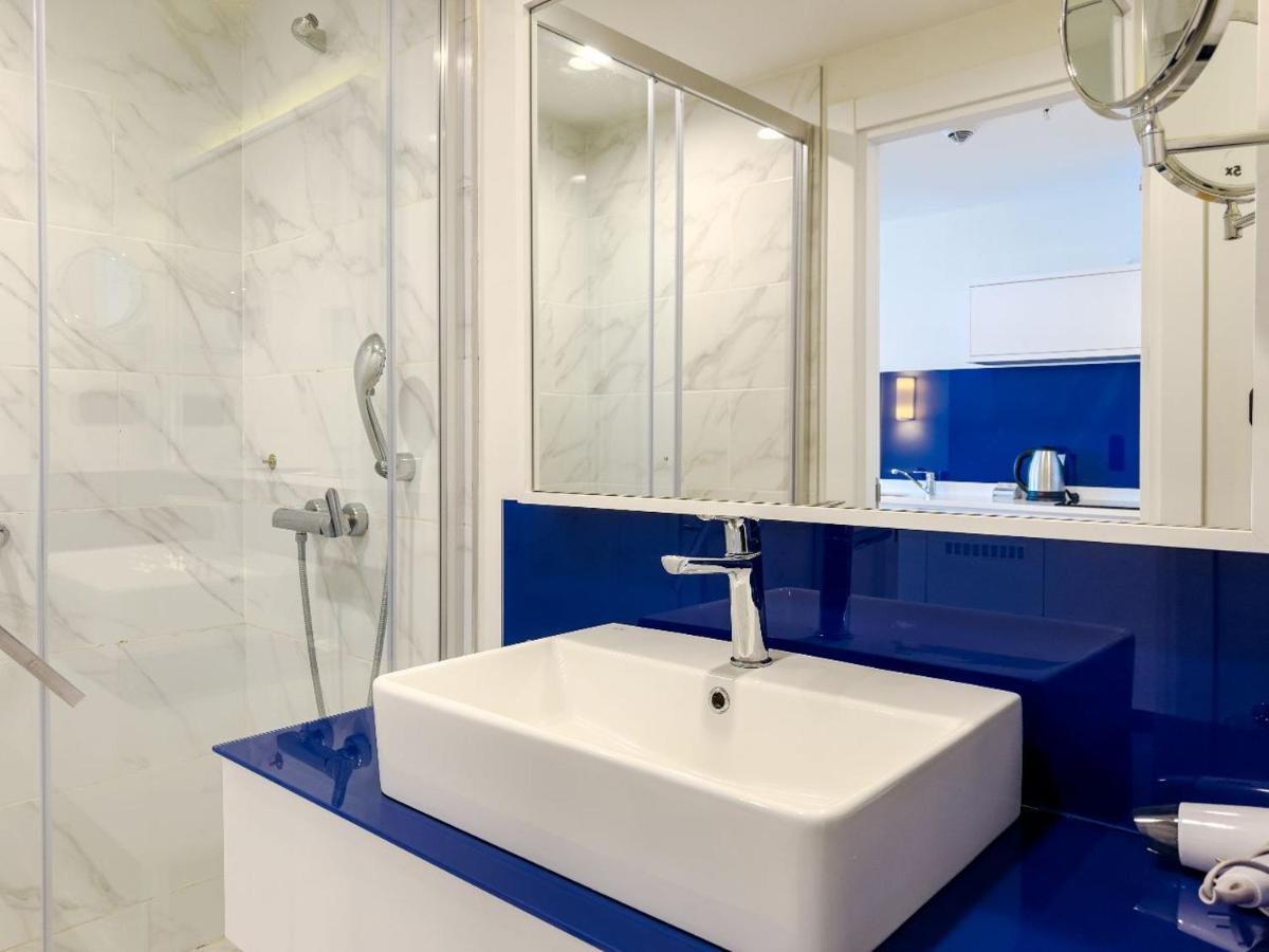 Seaside Resort In New Orbi Twins Batumi Ngoại thất bức ảnh